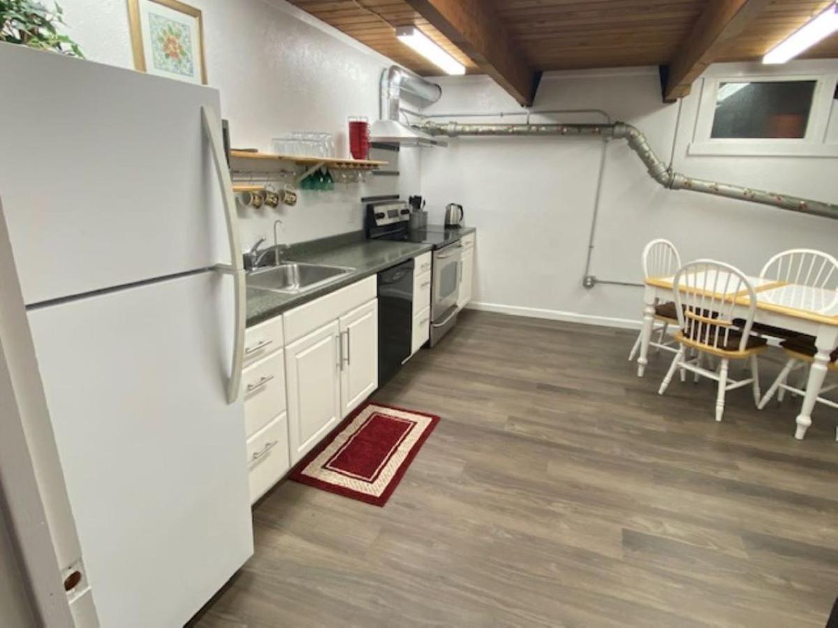 Spacious Lower Level Living All For You! Corvallis Bagian luar foto